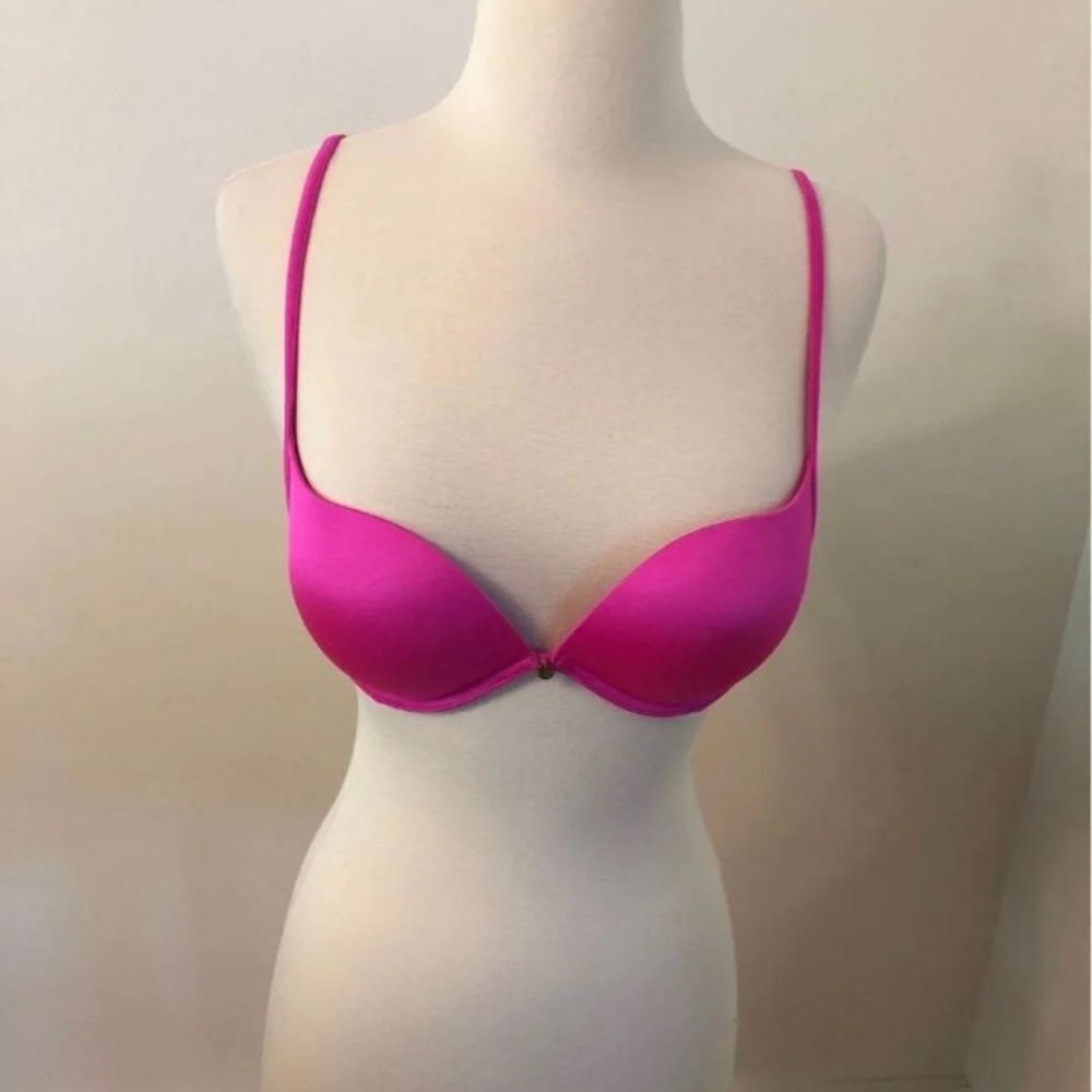 Victoria’s Secret Bra‎